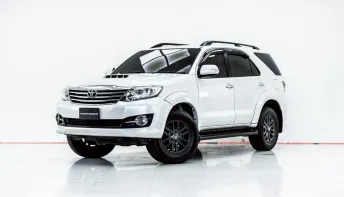 3B633 TOYOTA FORTUNER 3.0 V AT 2015