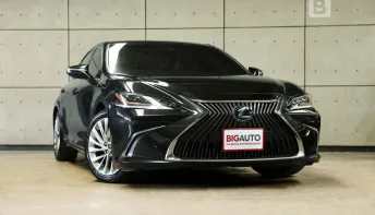 2021 Lexus ES300h 2.5 Grand Luxury Sedan AT ไมล์แท้ มือแรกจากป้ายแดง จดทะเบียนปี 2021 B4680
