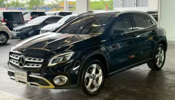 2019จด2020 Benz Gla200 Urban W156