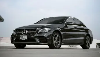 Benz C300e AMG Dynamic  ปี 2020 ขับในเมืองประหยัดได้มากกว่า รถมือเดียว ป้ายแดง 