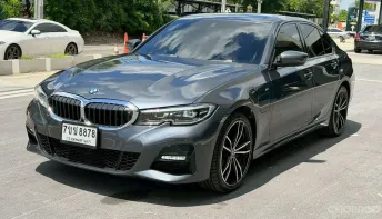 2023 BMW SERIES 330e M SPORT Plug-in Hybrid Topสุด สีเทา