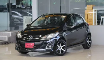 Mazda 2 1.5 Elegance ปี 2014 รถบ้านมือเดียว ไมล์แท้9x,xxxโล สวยเดิมทัังคัน ไม่เคยติดแก๊ส ฟรีดาวน์
