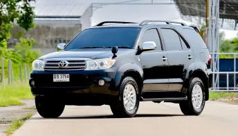 TOYOTA Fortuner 2.7 V เบนซิน + LPG A/T ปี 2010 จด 2011