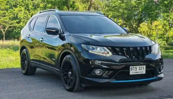 NISSAN X-TRAIL 2.0 V HYBRID 4X4  ปี 2017