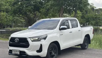 2023 Toyota Hilux Revo 2.4 รถกระบะ ออกรถฟรี