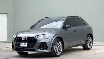 Audi Q3 2.0 40 TFSI quattro S line Black Edition ปี 2021