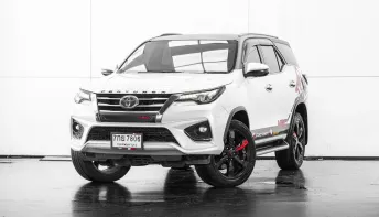 2018 Toyota Fortuner 2.8 TRD Sportivo Blacktop 4WD A/T