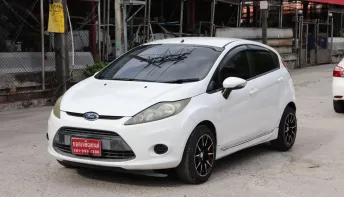 2012 Ford Fiesta 1.5 รถเก๋ง 5 ประตู 