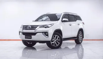1F560 TOYOTA FORTUNER 2.8 V 4WD AT 2016