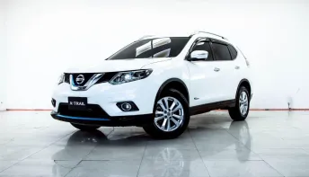 4B332 NISSAN X-TRAIL 2.0 V HYBRID 4WD AT 2017 ออกรถ 0 บาท
