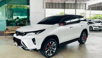 Toyota Fortuner 2.4 Legender 2023 สภาพสวย มือแรก