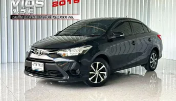 Toyota VIOS 1.5 E รถเก๋ง 4 ประตู 