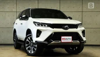 2023 Toyota FORTUNER 2.8 Legender 4WD (Black top) SUV AT ไมล์แท้ (รุ่นแต่งมาจากโรงงาน) B3724
