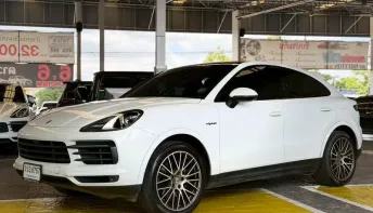 2022จด2023 Porsche Cayenne 3.0 E-Hybrid Coupe P สีขาว