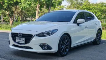 Mazda 3 2.0 Sports (5Door) ปี 2015
