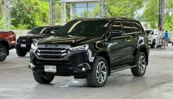 Isuzu MU-X 3.0 Ultimate 2WD AT 2022