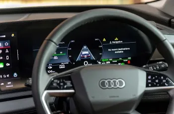 Audi Q6 e-tron Performance ปี 2025 