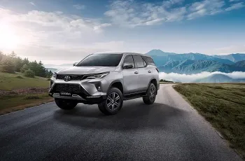 FORTUNER LEADER ปี 2025 รุ่นย่อย S