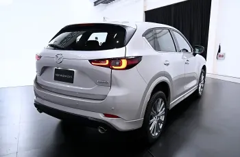 Mazda CX-5 รุ่น XDL ราคาเริ่มต้นประมาณ 1,600,000 – 1,700,000 บาท