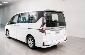 Nissan Serena รุ่น 2.0 S-Hybrid Highway Star