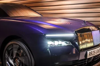 Rolls-Royce Spectre Black Badge 2025