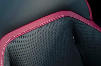 Rolls-Royce Spectre Black Badge 2025