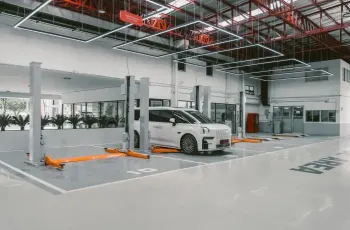 zeekr-grand-opening-showroom-4-42c3
