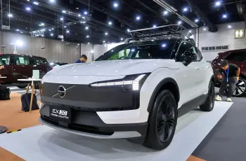 Volvo EX30 Cross Country 2025