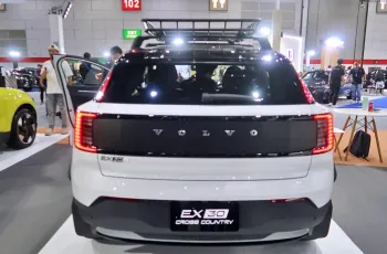 Volvo EX30 Cross Country 2025