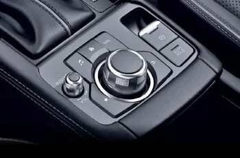 Mazda CX-3 Essential รุ่น ULTRA PLUS ราคา 829,000 บาท