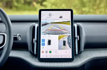 Volvo EX30 Cross Country ปี 2025