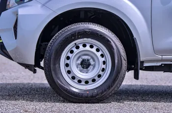 Nissan Navara DoubleCab Calibre SL 7AT ปี 2025