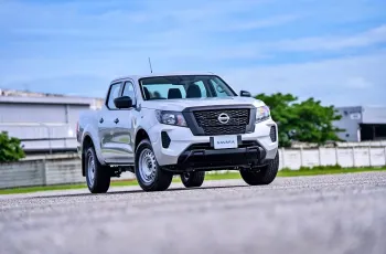 Nissan Navara DoubleCab Calibre SL 7AT ปี 2025