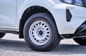 Nissan Navara Kingcab Calibre SL 7AT ปี 2025 