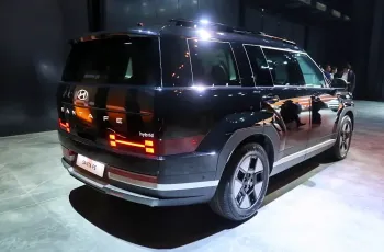 Hyundai SANTA FE ปี 2025 