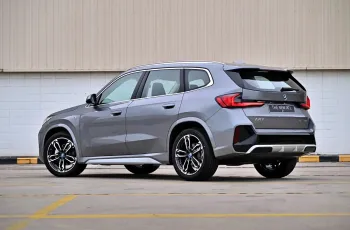 BMW iX1L รุ่น eDrive20L M Sport ปี 2025
