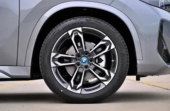 BMW iX1L รุ่น eDrive20L M Sport ปี 2025