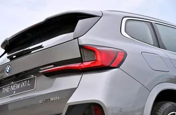BMW iX1L รุ่น eDrive20L M Sport ปี 2025