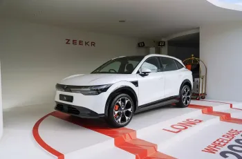 ZEEKR 7X ปี 2025