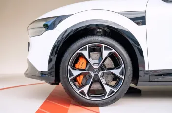 ZEEKR 7X ปี 2025