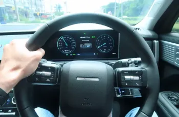Hyundai SANTA FE ปี 2025