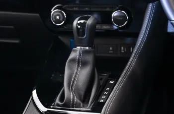 Toyota YARIS ATIV ปี 2025 เปิดตัวรุ่น 1.5 HEV
