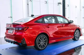 Toyota YARIS ATIV ปี 2025 เปิดตัวรุ่น 1.5 HEV GR