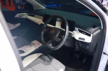 MG3 HYBRID+ ปี 2025 รุ่นพิเศษ Racing Limited Edition