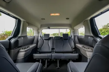 Kia Carnival ปี 2025 รุ่นไฮบริด HEV 7-seater Premium