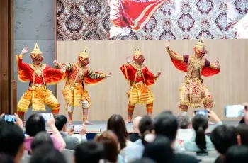 19-dance-performance-b73d