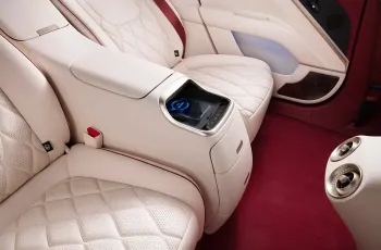 AVATR 11 ปี 2025 รุ่นพิเศษ Royal Edition