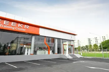 ZEEKR เปิดสถานีชาร์จ ZEEKR Power เริ่มต้น 5 แห่ง พร้อมเปิด Training Center ใช้ฝึกอบรมบุคลากร
