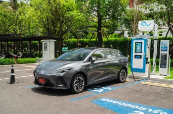 MG ขึ้นแท่นผู้นำยอดจดทะเบียน EV 4 เดือนติด ชู “EV LIFETIME WARRANTY” มัดใจลูกค้า