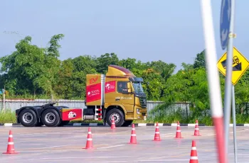 . NEX EV Tractor 423 kWh (รถหัวลากไฟฟ้า)